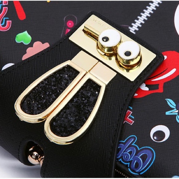 Crossbody Handbag with Clutch pocket - Black - Picture 10 of 15